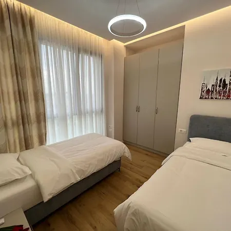 Lindis 8 6 Апартаменты *